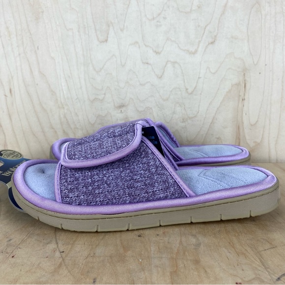 Isotoner Memory Foam Slip On Open Toe Slippers Lavender Women’s Size 9.5-10 NWT - Picture 2 of 10
